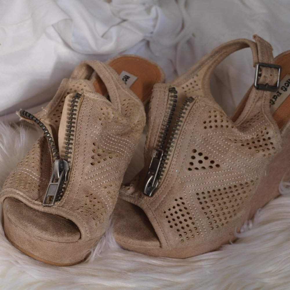 Tan WEDGES SIZE 71/2 BY NOT RATED USED ONCE